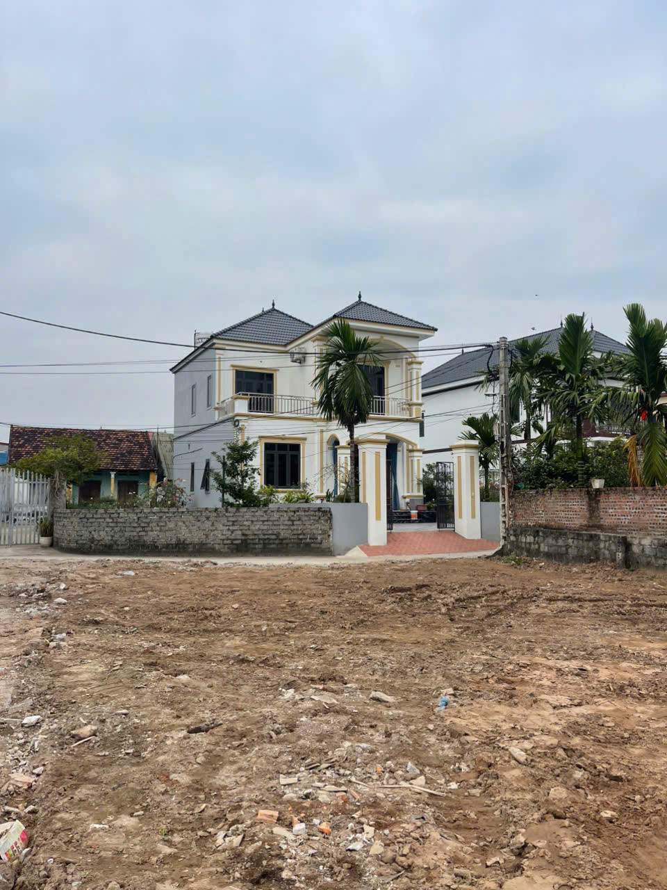 🔥 80M² HỒNG VÂN– Ô TÔ ĐỖ CỬA – CÁCH CHỢ 100M – GIÁ 57TR/M 🔥
