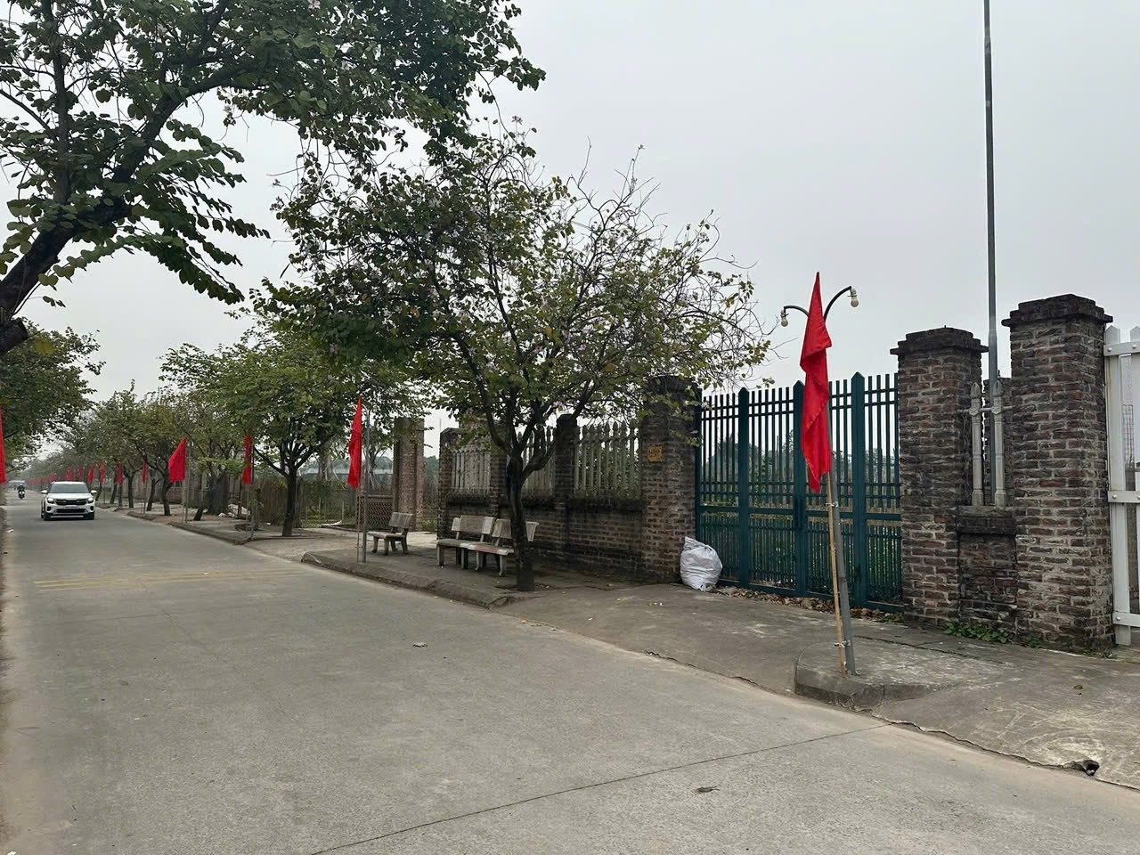 BÁN ĐẤT NN KHU DL SINH THÁI HỒNG VÂN, 980m, MT 12.5m