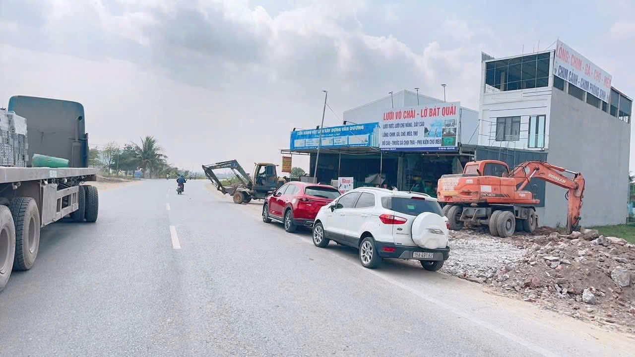 5KT126.2 🔥 MẶT ĐƯỜNG 363 HỮU BẰNG – NGÃ 4 KINH DOANH SẦM UẤT 🔥