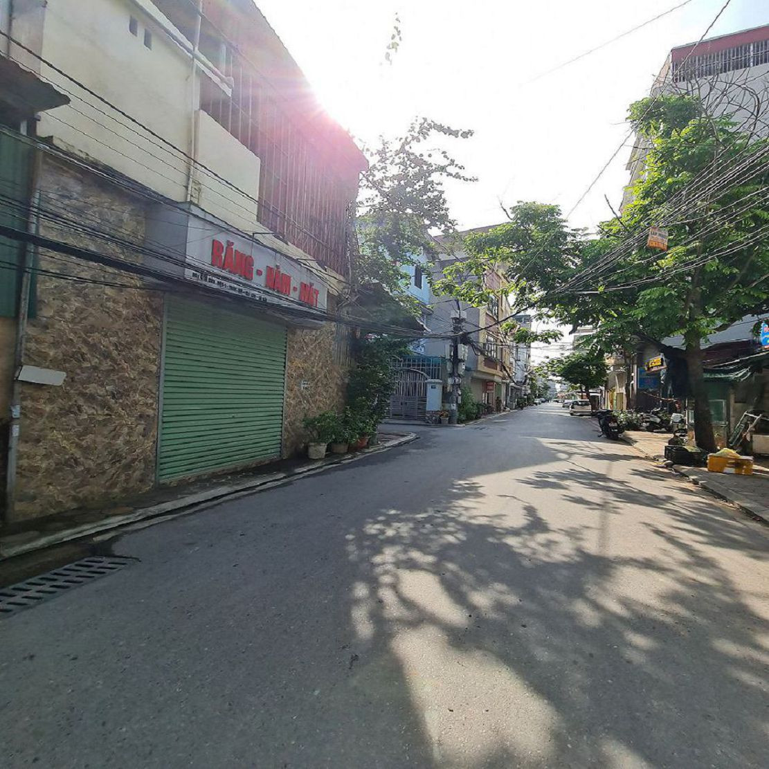 Đất Gia Lâm, Hà Nội 66m2, 7 chỗ thông 2 trục chính nhỉnh 5 tỷ. Lh 0989894845