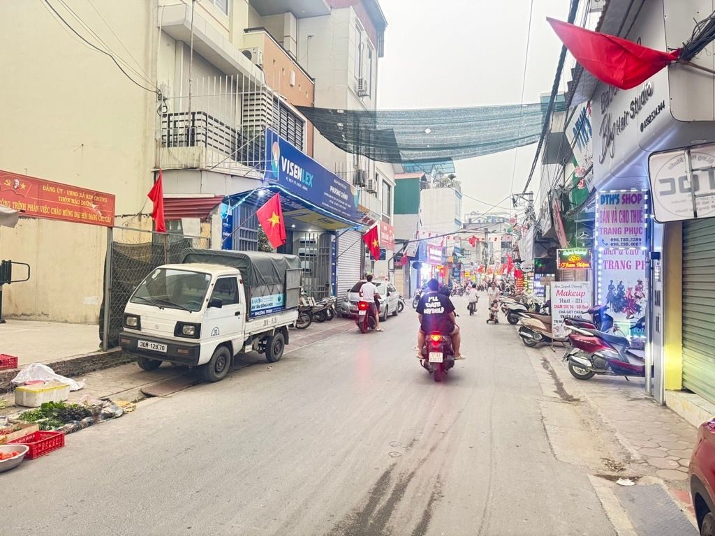 Ô tô vào đất,sẵn 2 phòng trọ cho thuê dòng tiền,phân khúc hiếm tại khu vực - Hậu Dưỡng - Kim Chung