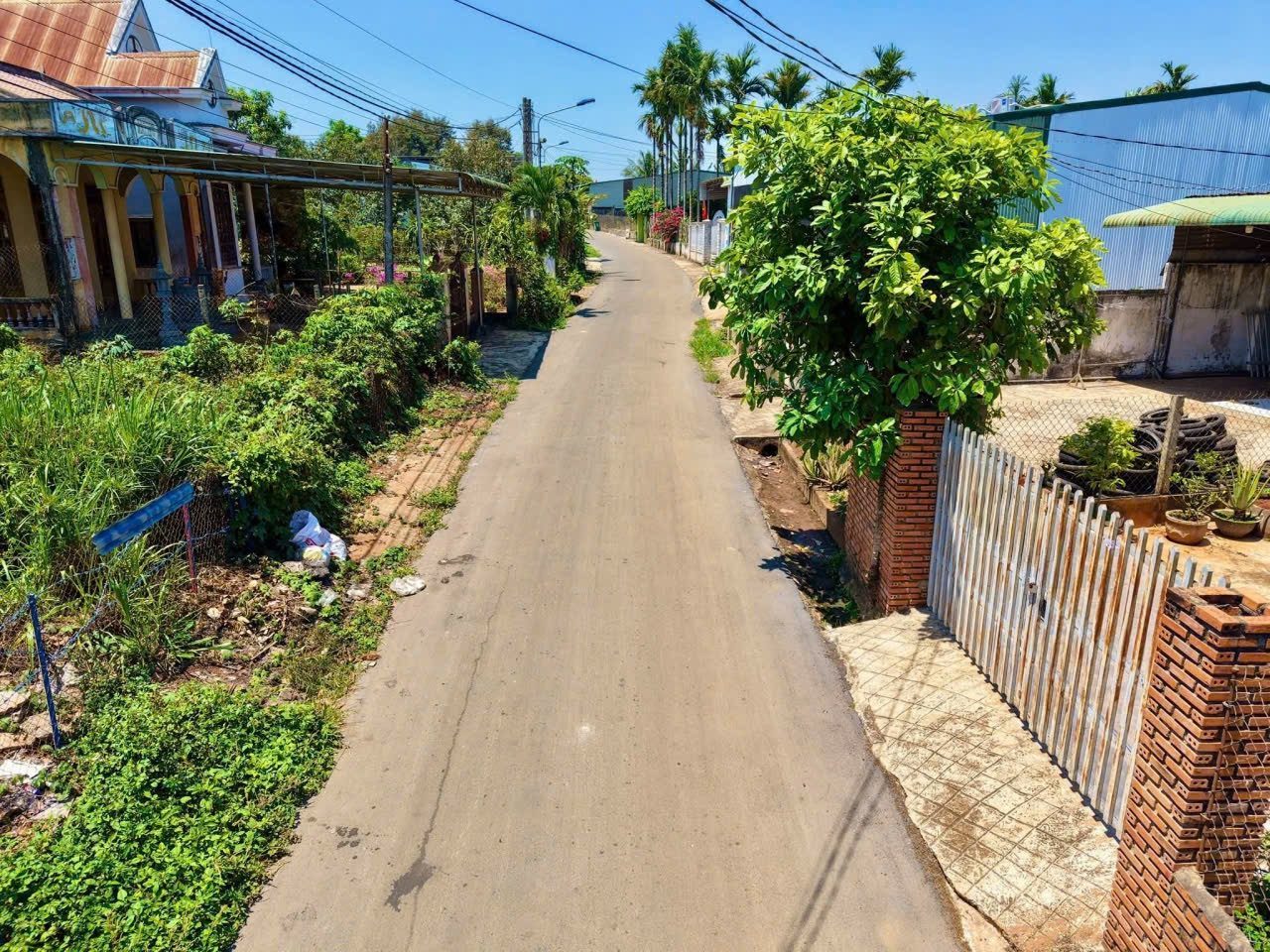 Bán đất 202.4m² có sẵn 45m² thổ cư ngang 8.0m giá 1.93 tỷ tại Xã Krông Pắc
