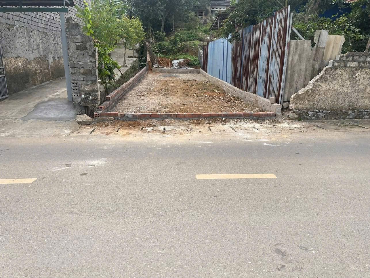 👌🏾👌🏾Chủ đang ngộp – cần tiền xoay gấp!

📐 Diện tích: 80m²
📏 Ngang 4,6m
🚗 Đường trước đất rộng 7m – ô tô tránh nhau
🛍 Buôn bán, kinh doanh cực tốt

💰 Giá anh đưa: 1,45 tỷ
👉 Nhưng đã ngộp thì còn thương lượng mạnh!
Xem đất rồi trả giá – biết đâu 1,