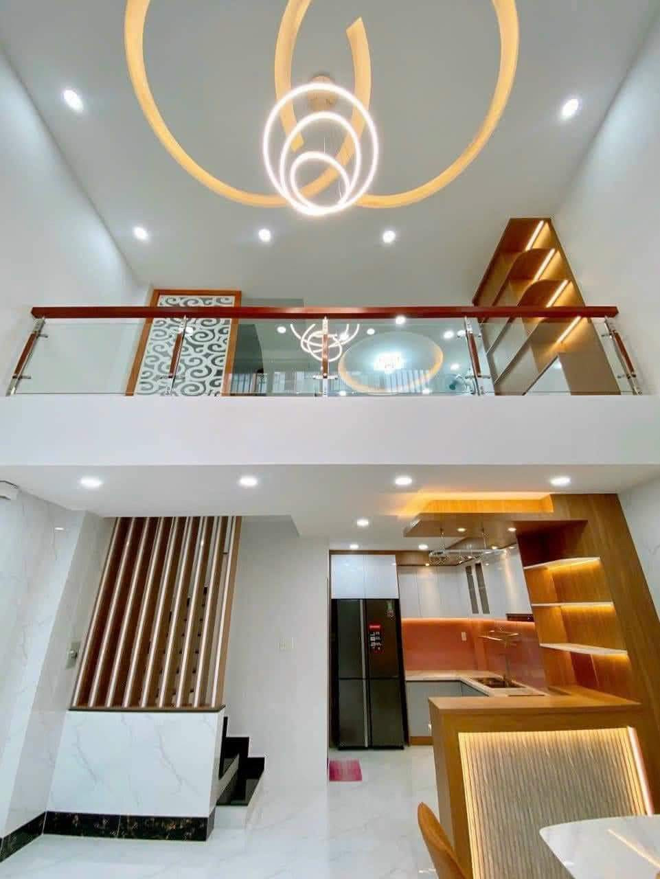 Nhà Lại Yên, An Khánh 38M 5 Tầng, gác lửng, 4 ngủ nội thất, ôtô đỗ giá 5.x tỷ