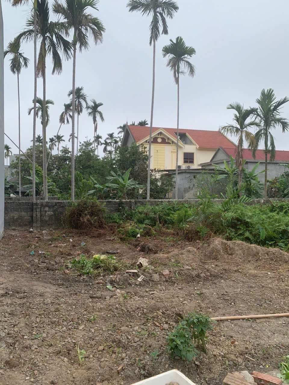 Bán 69 m Lâm Động ngang 6.5 ngõ ô tô , cách đường nhựa 150m. L/h:076.231.9990 e Thúy