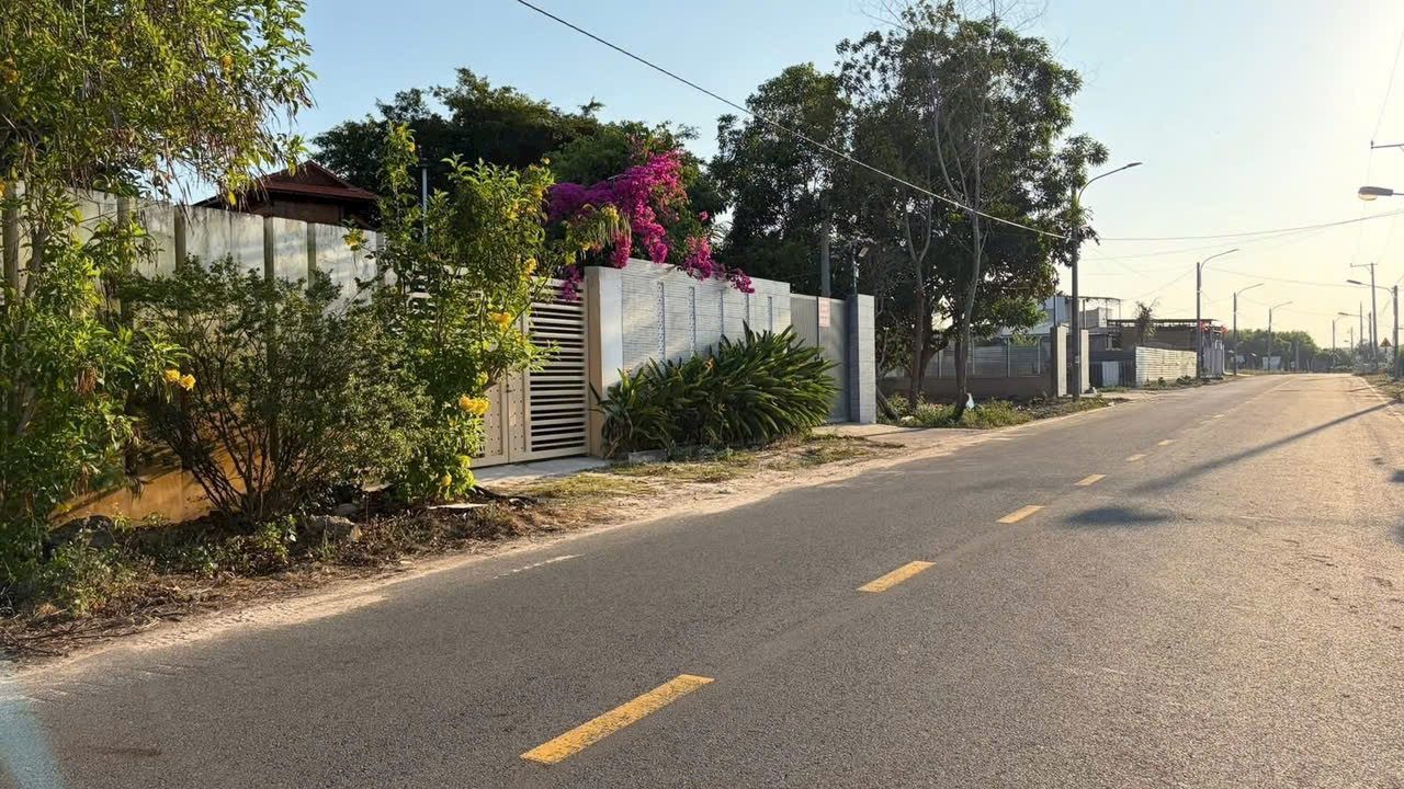 Lô đất 1900m2 sở hữu view lúa cách biển Lộc An chỉ 5km.