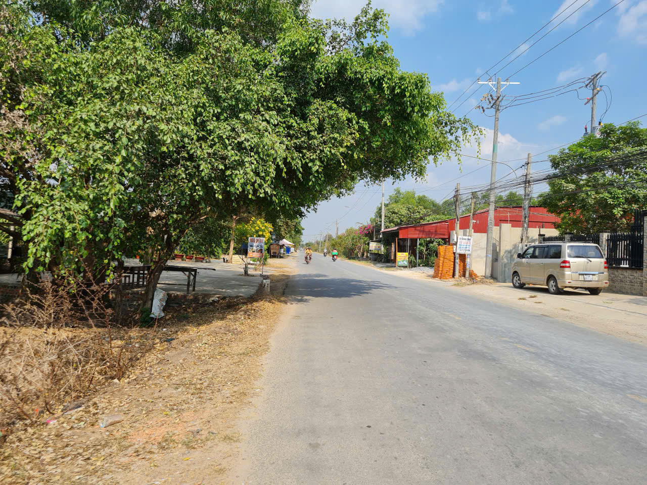 Bán gấp lô đất mặt tiền đường ĐT 821, xã Lộc Giang, huyện Đức Hòa, tỉnh Long An