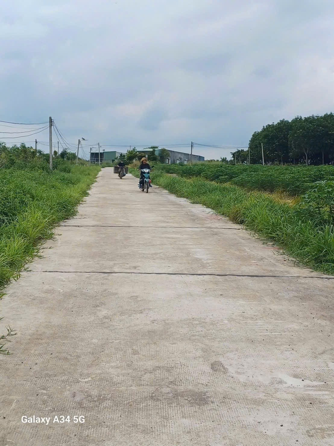Bán đất 225m² ngang 5m giá 750 triệu Xã Lộc Hưng