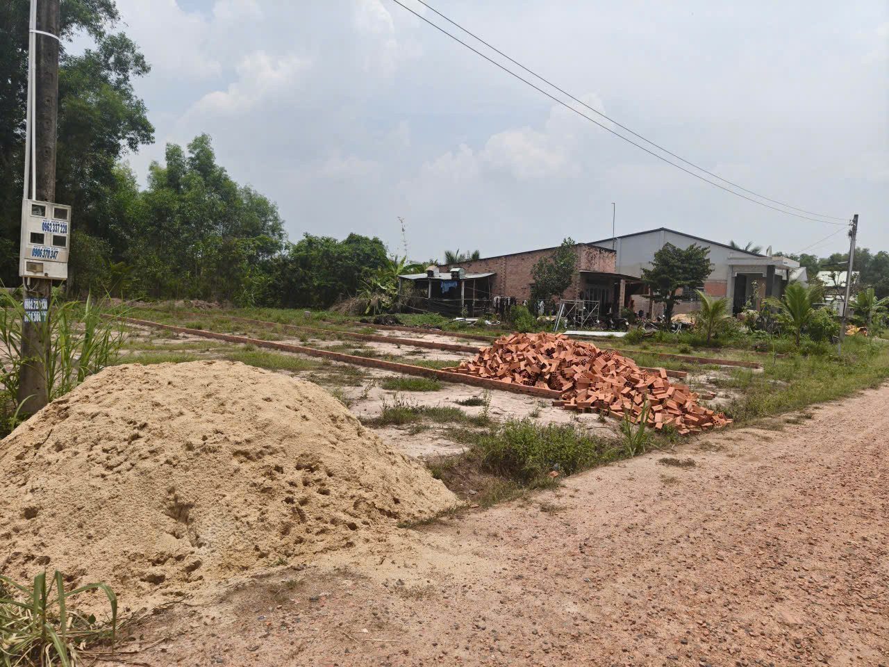 Bán Đất 180m² thổ cư 50m² giá 900 triệu tại Xã Lộc Hưng Huyện Trảng Bàng Tây Ninh