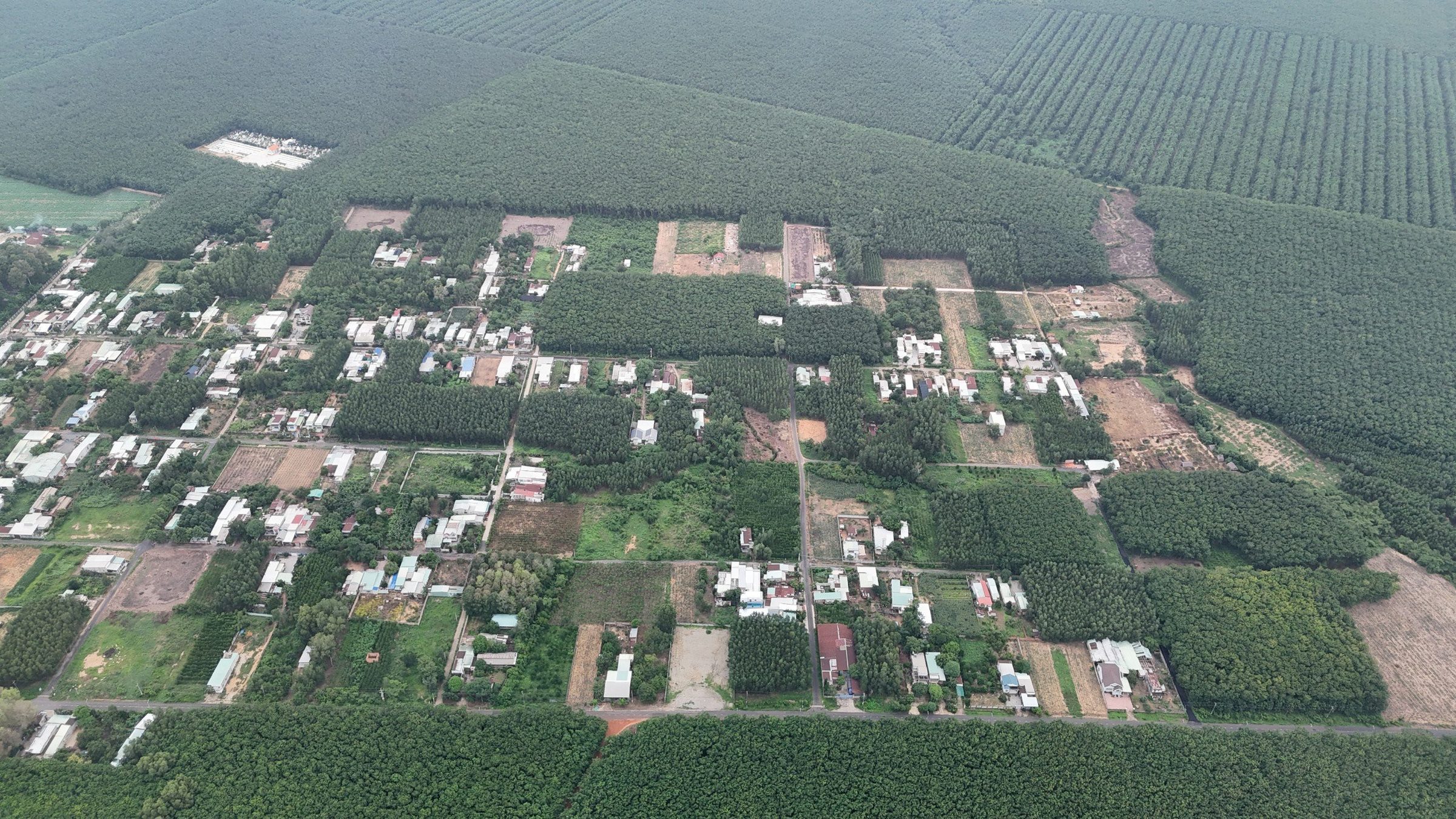 ĐI NƯỚC NGOÀI CẦN BÁN GẤP 500M2TRUNG TÂM MINH THẠNH, DẦU TIẾNG CŨ