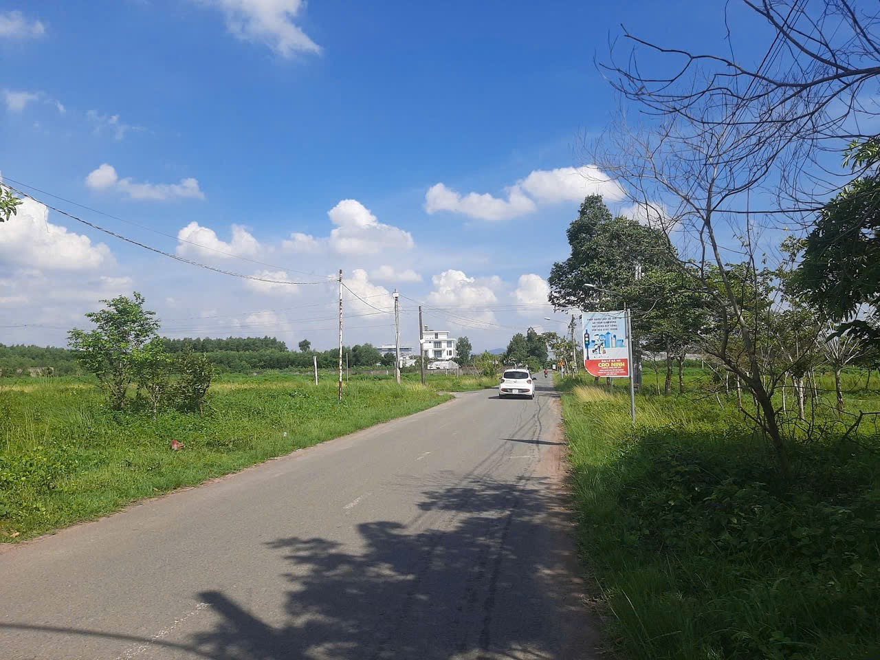 Bán Đất 1039m2 có sẵn 300 m2 thổ cư giá 9.6 tỷ tại Xã Long Phước Huyện Long Thành Đồng Nai