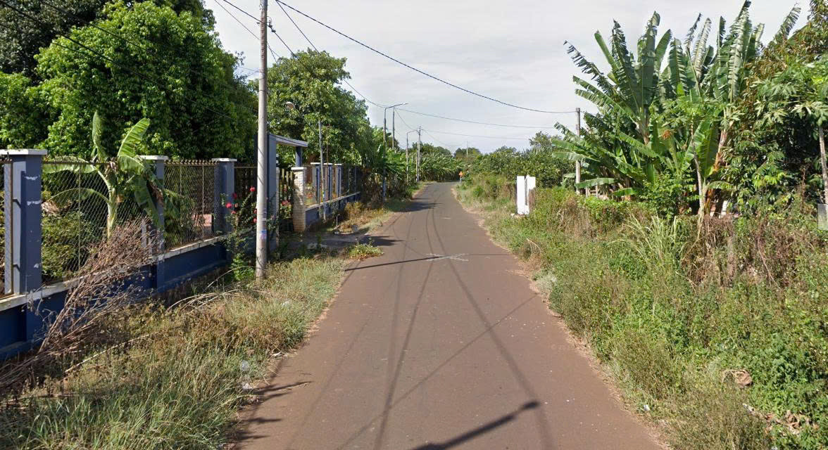 Bán đất 4000m2, có sẵn thổ cư, bám đường 140m