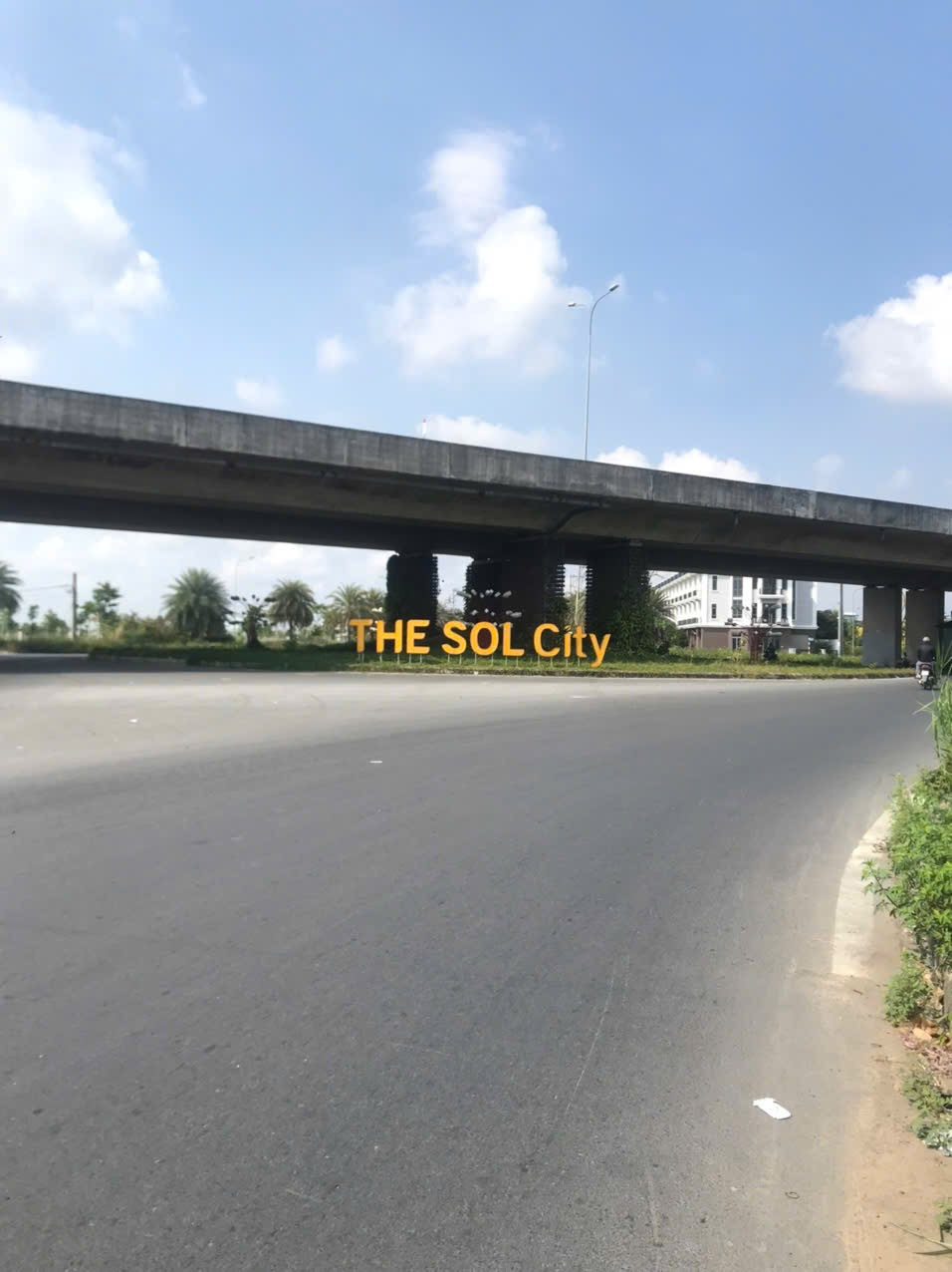 Nền góc 2 mặt tiền khu dự án The Sol City