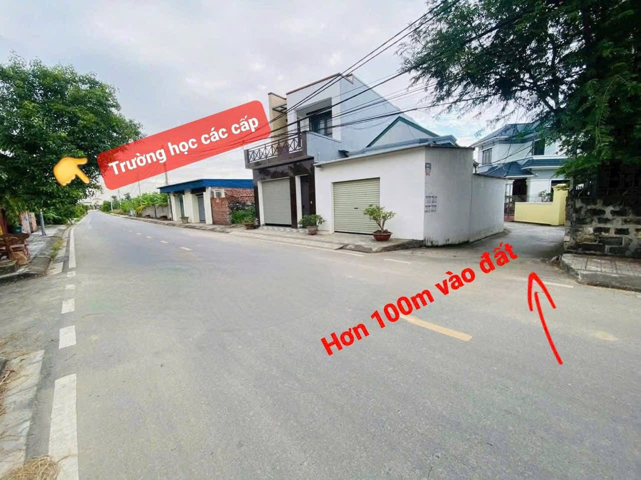 💥💥 Chỉ HƠN 700 TRIỆU SỞ HỮU NGAY LÔ ĐẤT KÊNH GIANG – P. LƯU KIẾM 💥💥
👉 Diện tích: 74m² (ngang 4,1m – vuông vắn)
🚗 Ngõ ô tô morning.
🏘️ Khu dân cư đông đúc, hòa đồng thân thiện.
📍 Cách trục đường nhựa hơn 100m, gần trường, chợ và nhiều tiện ích dân sinh