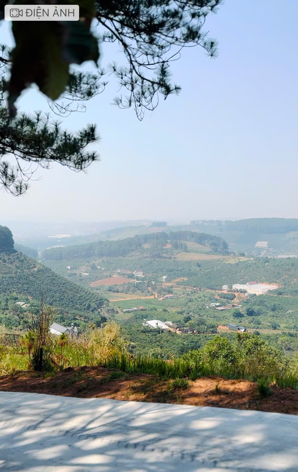 Hơn 1000m2 đất giáp đồi thông – view thung lũng cực đẹp - View Panorama. Chỉ 2km chạm Đà Lạt
