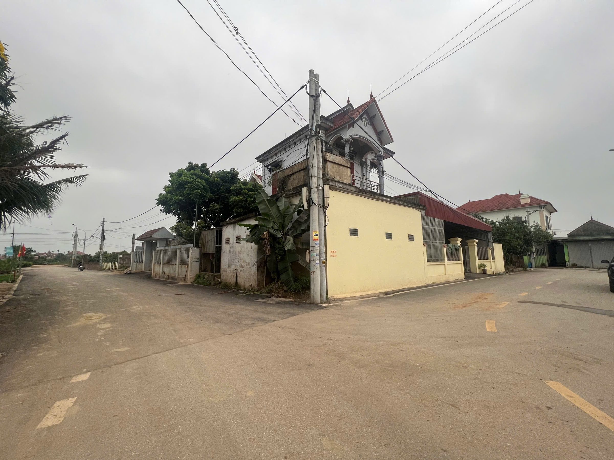 Bán đất 204m² full thổ cư ngang 8,03m giá 9.79 tỷ tại Xã Mễ Sở