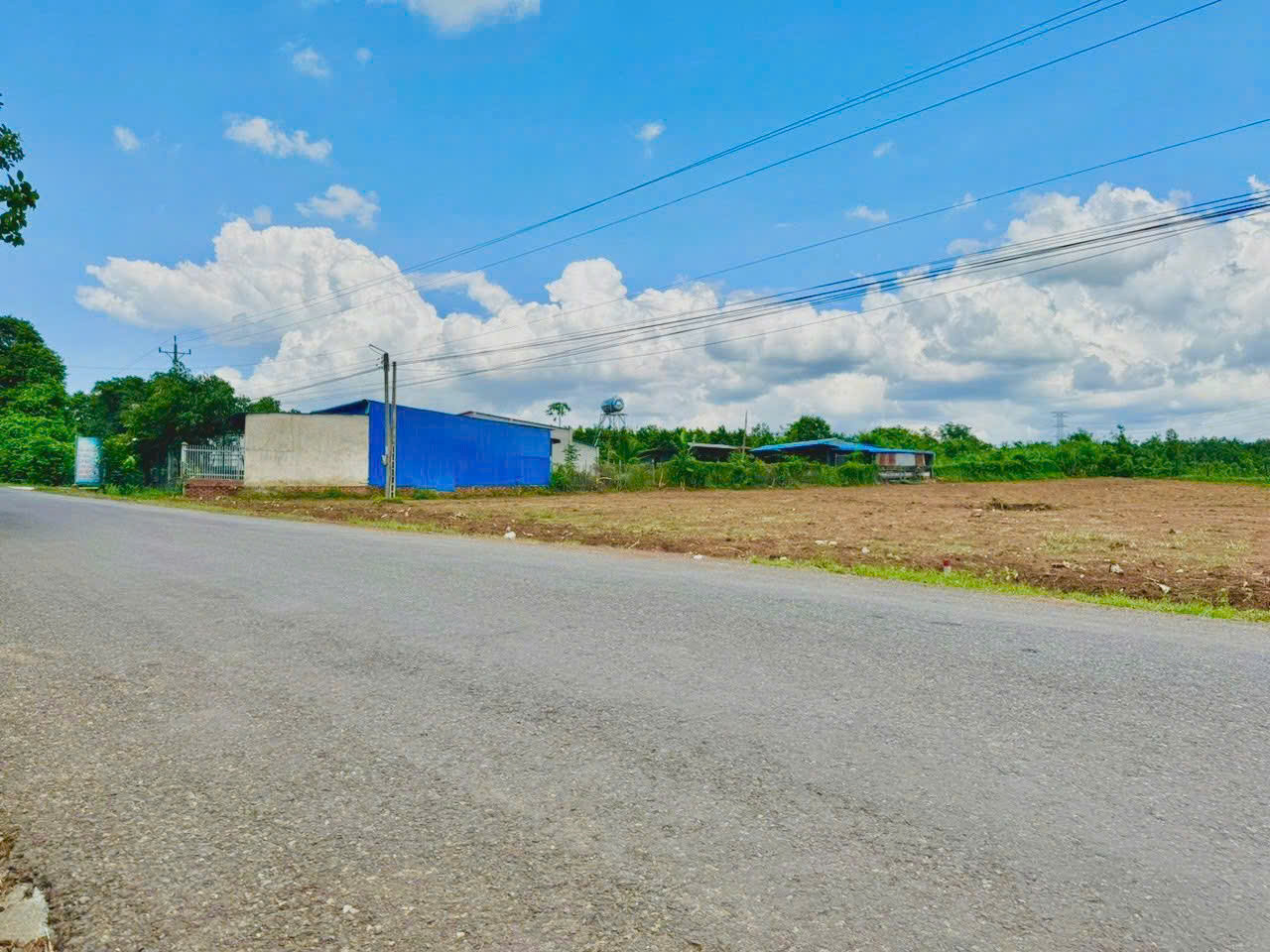 Bán đất 1041.4m² ngang 15m giá 395 triệu Xã Minh Đức