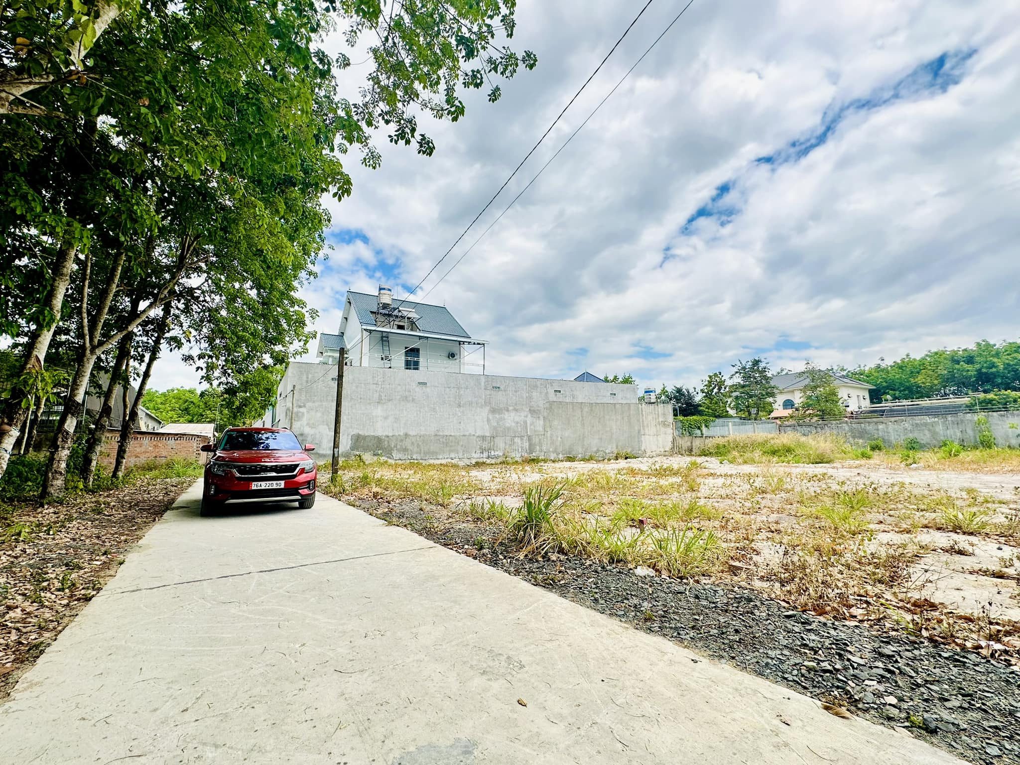 Bán đất 248m² có sẵn 100m² thổ cư ngang 5m giá 385 triệu tại Xã Minh Đức