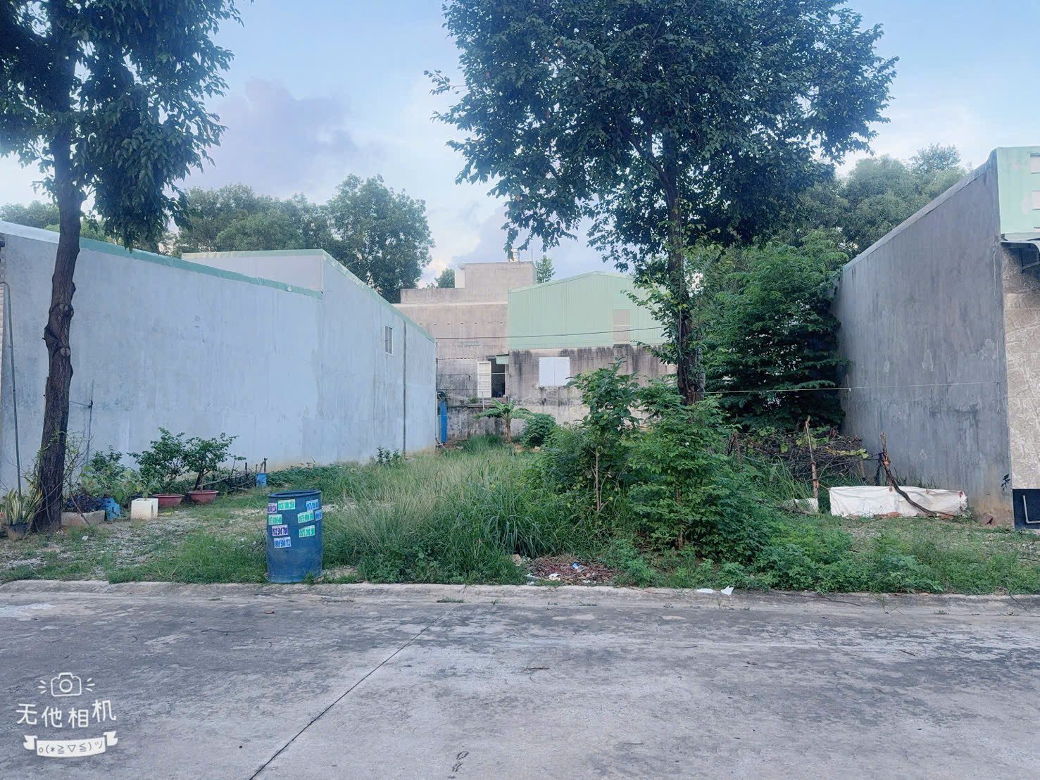 Bán đất 300m2, giá full 655tr/lô, cách chợ Minh Long 2 phút đi xe.