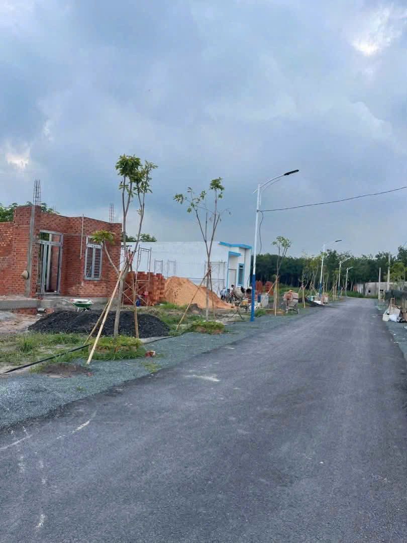 CHÍNH CHỦ SANG GẤP 250M2 ĐẤT GẦN CHỢ, KCN TIỆN XÂY TRỌ, MT NHỰA GIÁ 570TR: 0909 044 186
