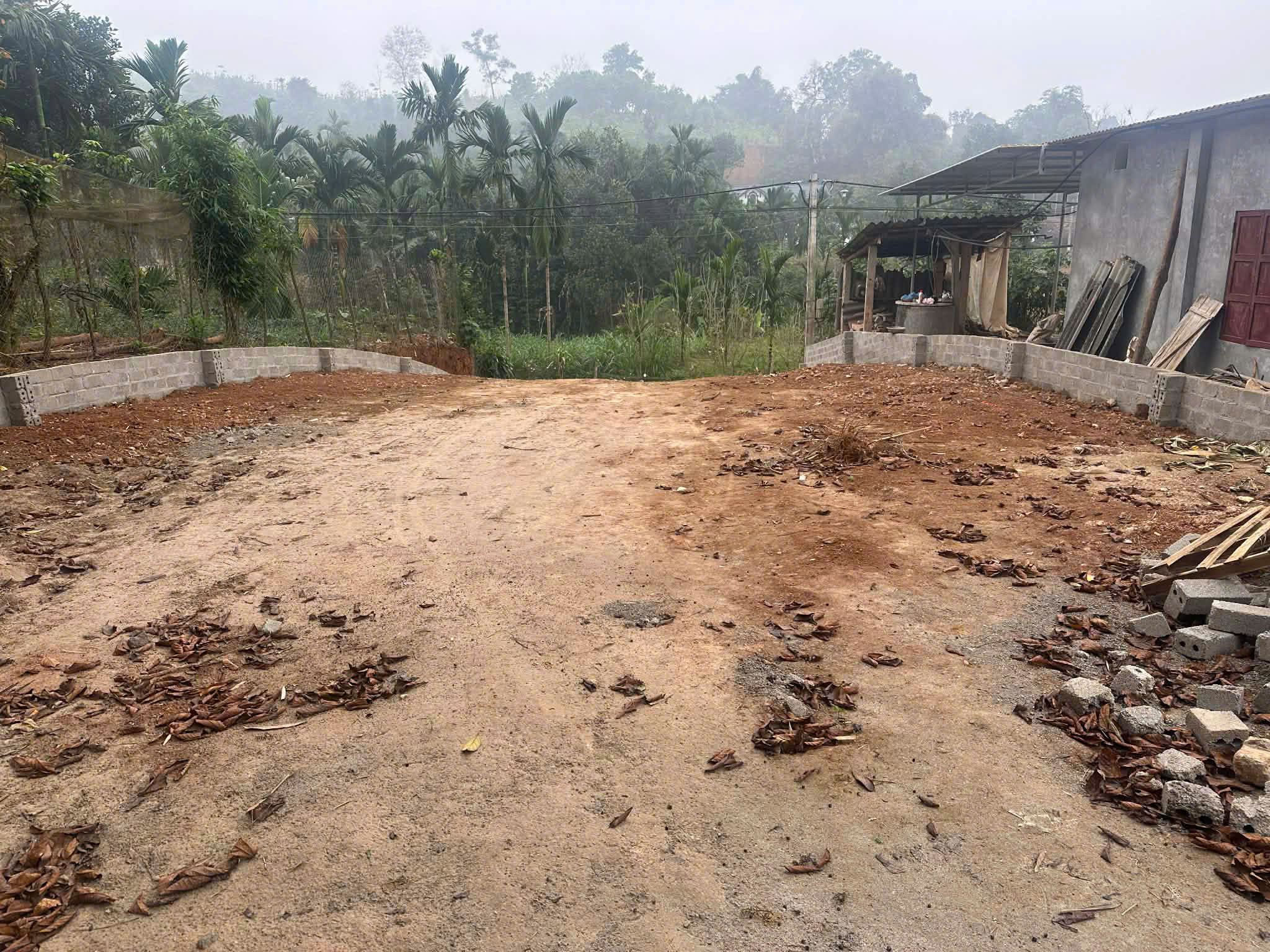 Đất thuộc Thôn Nội, Minh Quang, Ba Vì, Hà Nội. Nay thuộc xã Ba Vì mới