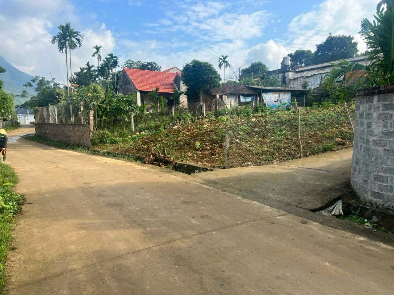 Đất nghỉ dưỡng Ba Vì giá rẻ, lô góc hai mặt tiền, view cánh đồng đẹp