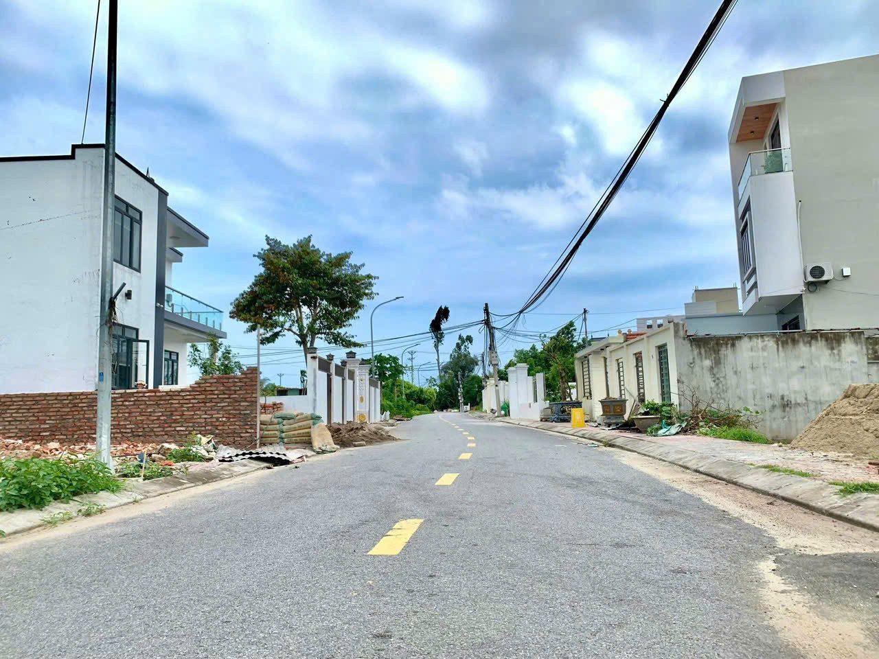 3KM83.2 🚨🚨 TUYẾN 2 ĐƯỜNG 362 - VIEW THẲNG RA GA TÀU - VỊ TRÍ ĐẸP HIẾM CÓ 🚨🚨