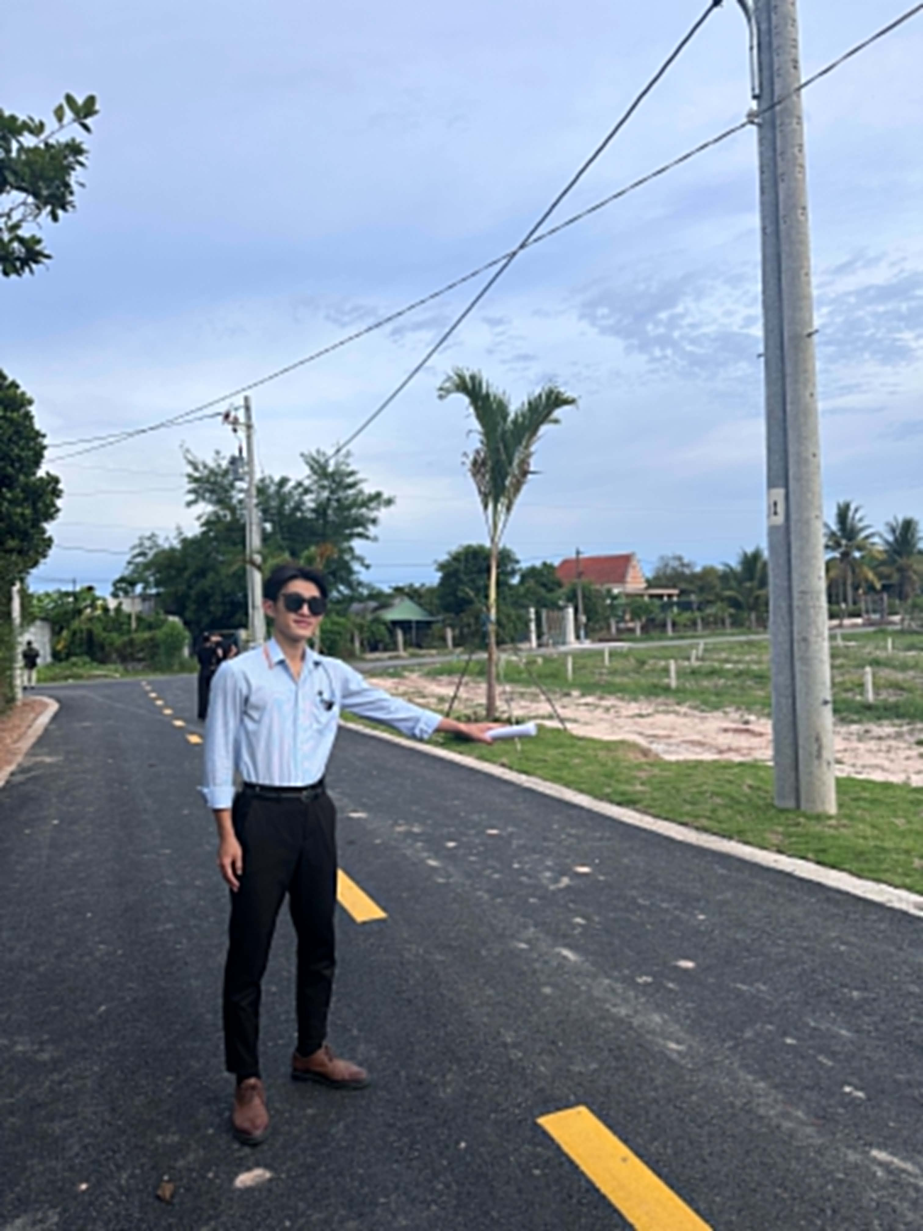 ĐẤT BÌNH DƯƠNG CẶP LIỀN KỀ 10X50 
TẦM TÀI CHÍNH 490 LÀ MÌNH MUA ĐƯỢC ,PHẦN CÒN LẠI NGÂN HÀNG HỖ TRỢ 
PHÁT SINH THÊM BAO NHIÊU ,EM BÙ BẤY NHIÊU