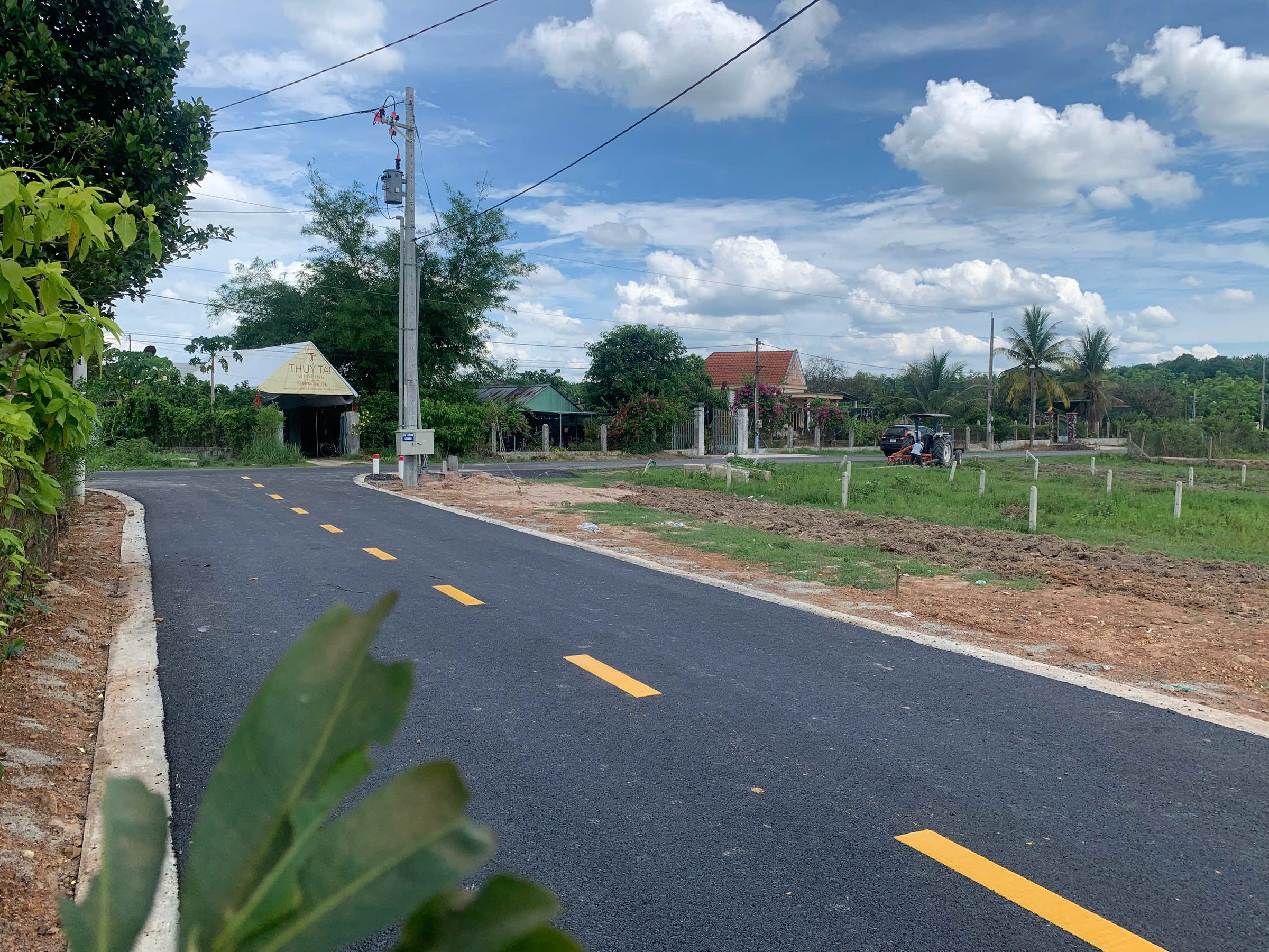 Bán Đất 450m² thổ cư 200m² giá bao sổ 545tr, đối diện đang kinh doanh quán cafe tại Dầu Tiếng - Bình Dương
