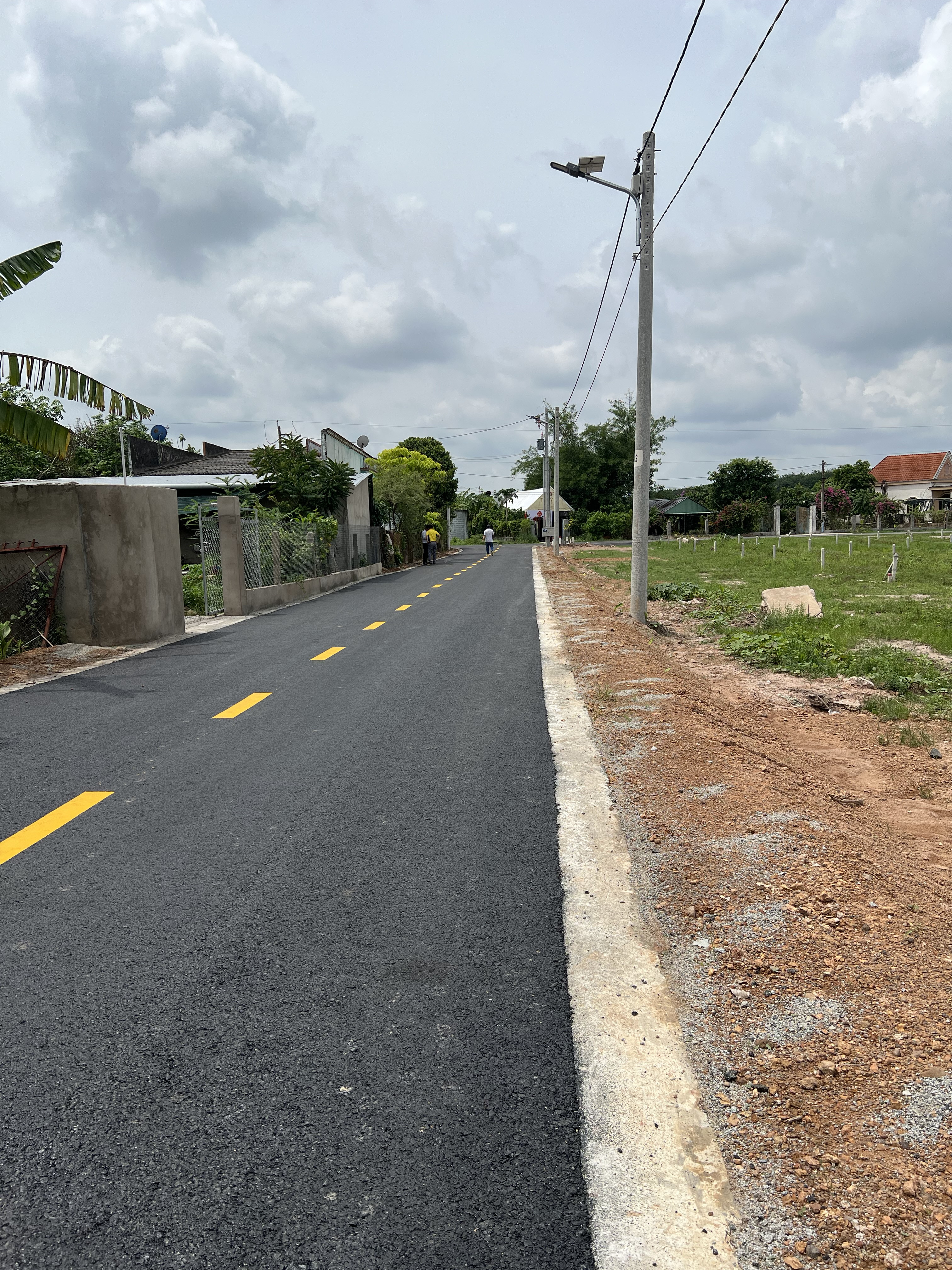 Bán đất mặt tiền nhựa giá 539tr lvcc