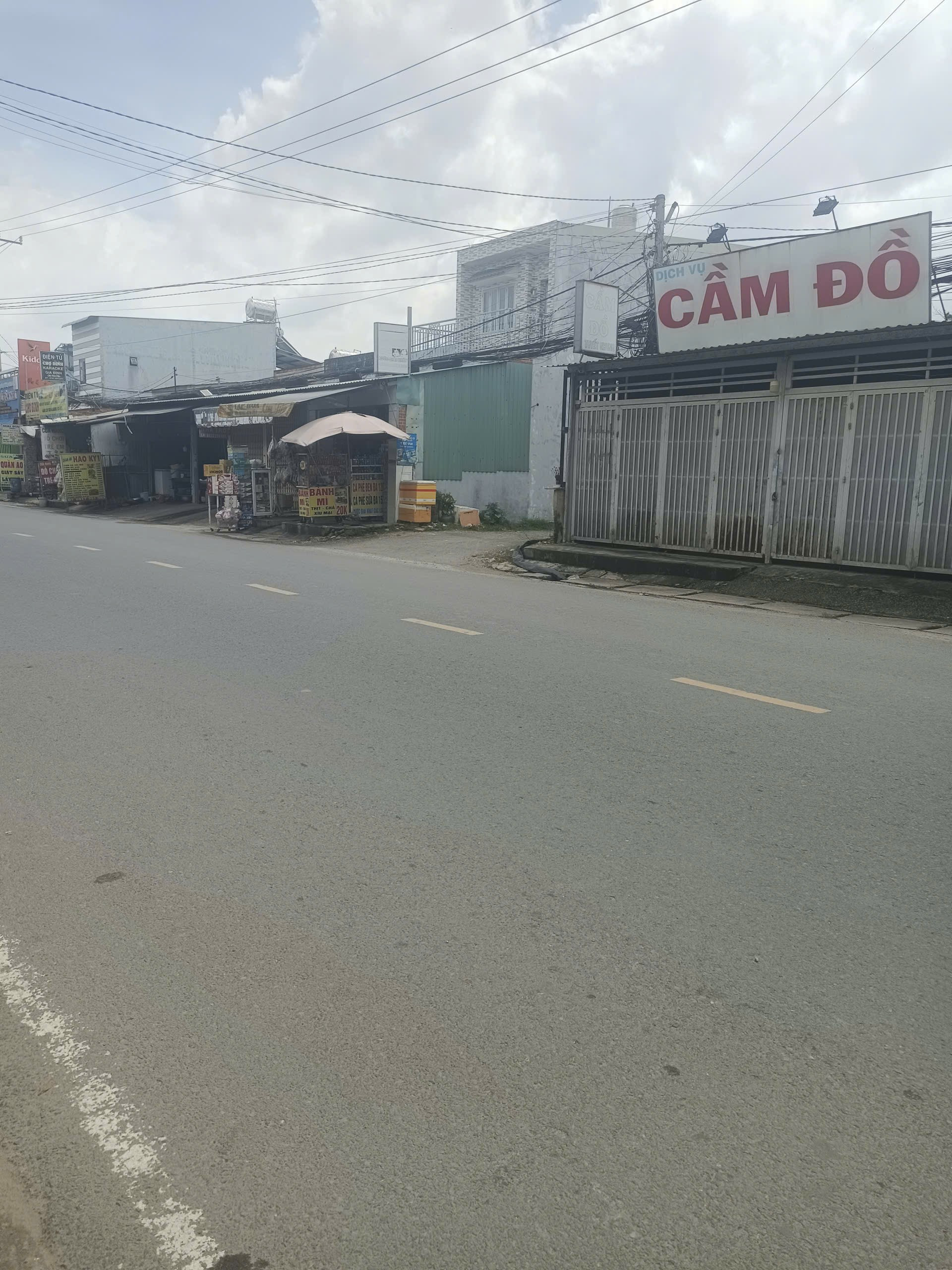 Bán nhà mặt tiền đường nhựa Mỹ Hạnh 360m² ngang 8m giá 9.5 tỷ Xã Mỹ Hạnh hiện trạng có hai mặt tiền đường