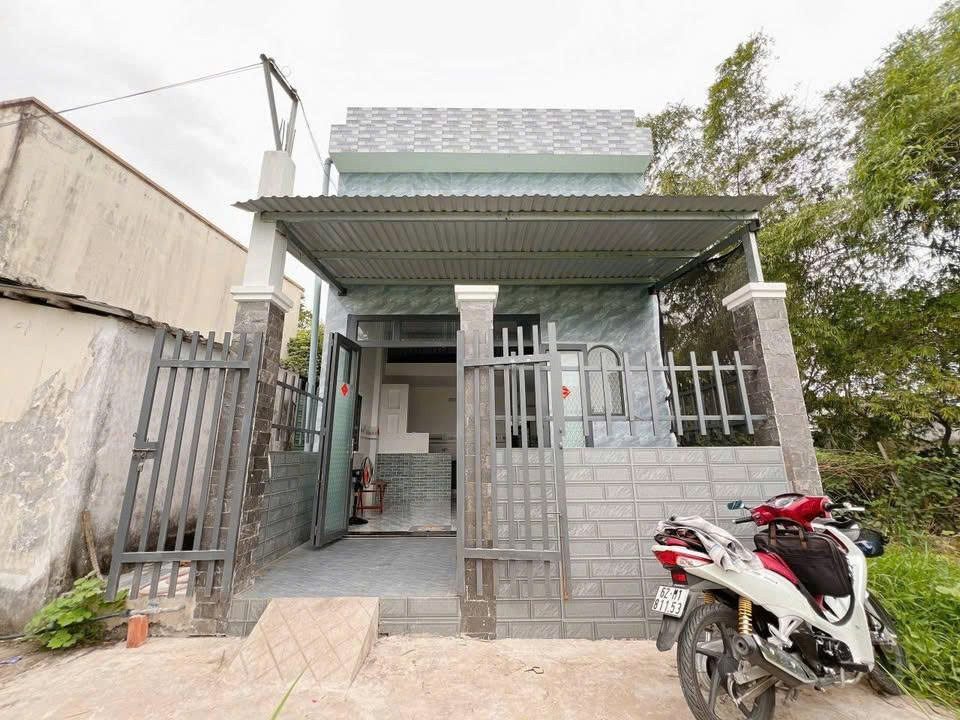 CHÍNH CHỦ NGỘP BANK CẦN BÁN GẤP NHÀ TẠI XÃ MỸ LỘC, CẦN GIUỘC, LONG AN – GIÁ 1.65 TỶ
