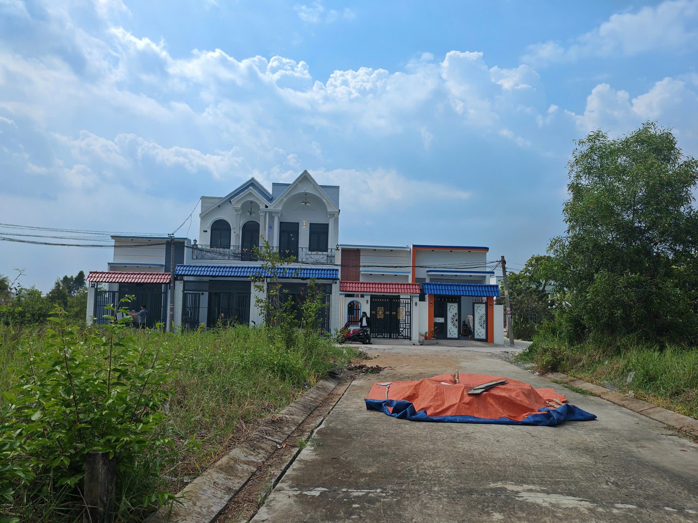 Bán đất thổ cư dt 124m2 ngang 5,4 nở hậu 7,4 m dài 19,1m