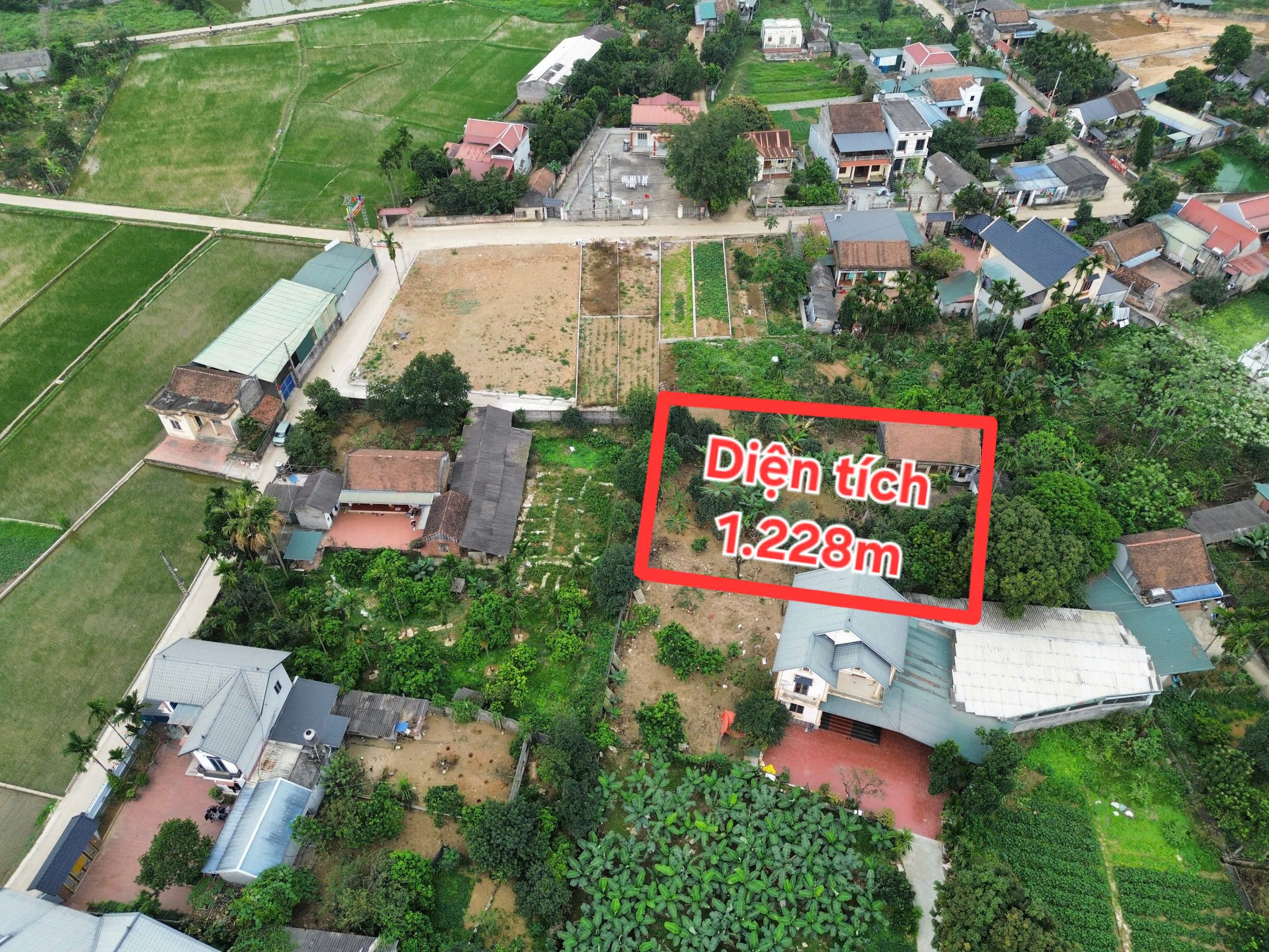 1228m 200m thổ cư - Đất vuông đẹp - Phân lô hay nghỉ dưỡng cũng được