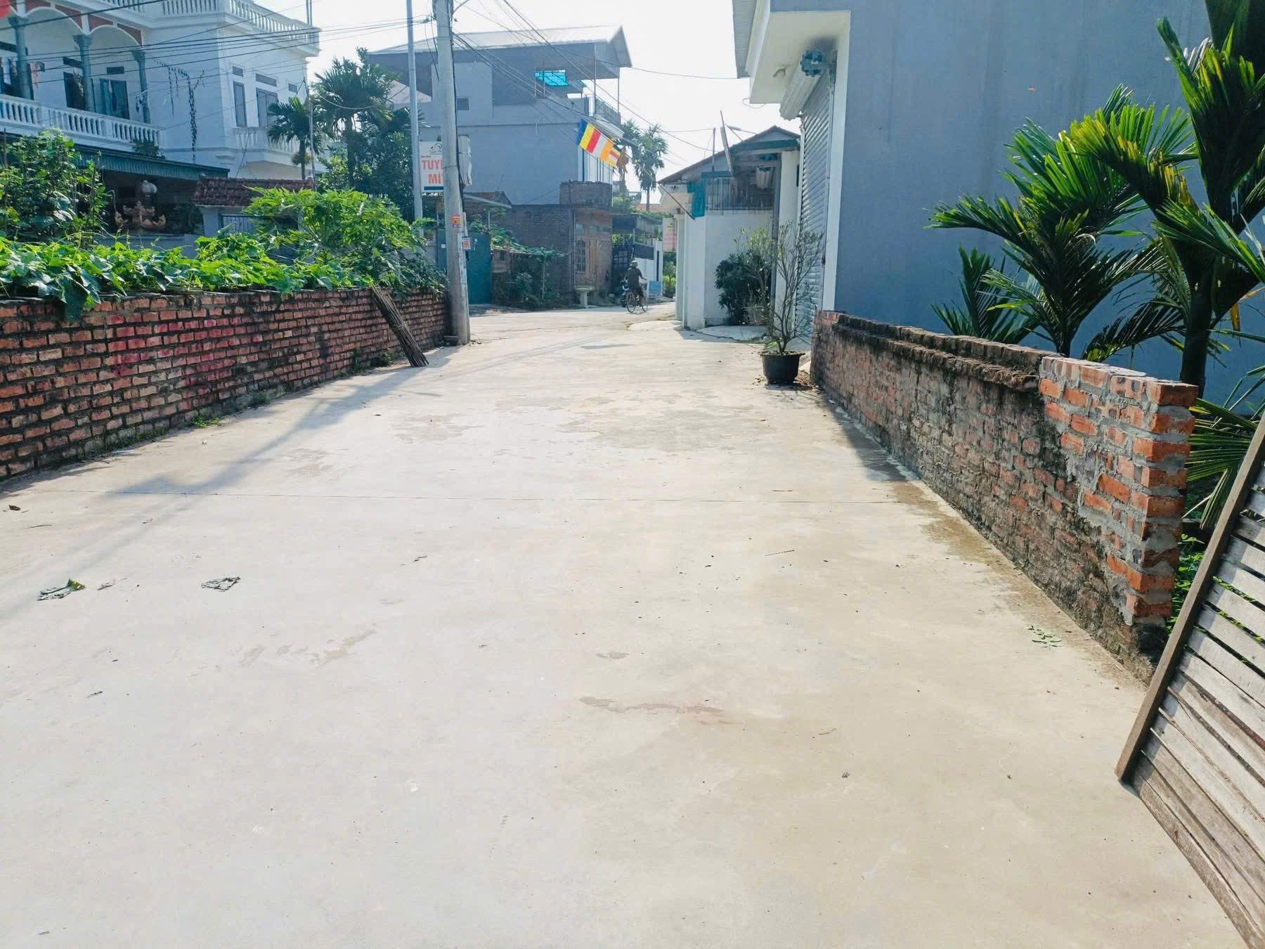 Bán đất tại Ngọc Bài  Xã Ngọc Liệp, Huyện Quốc Oai, giá thỏa thuận, 65m2, view đẹp
