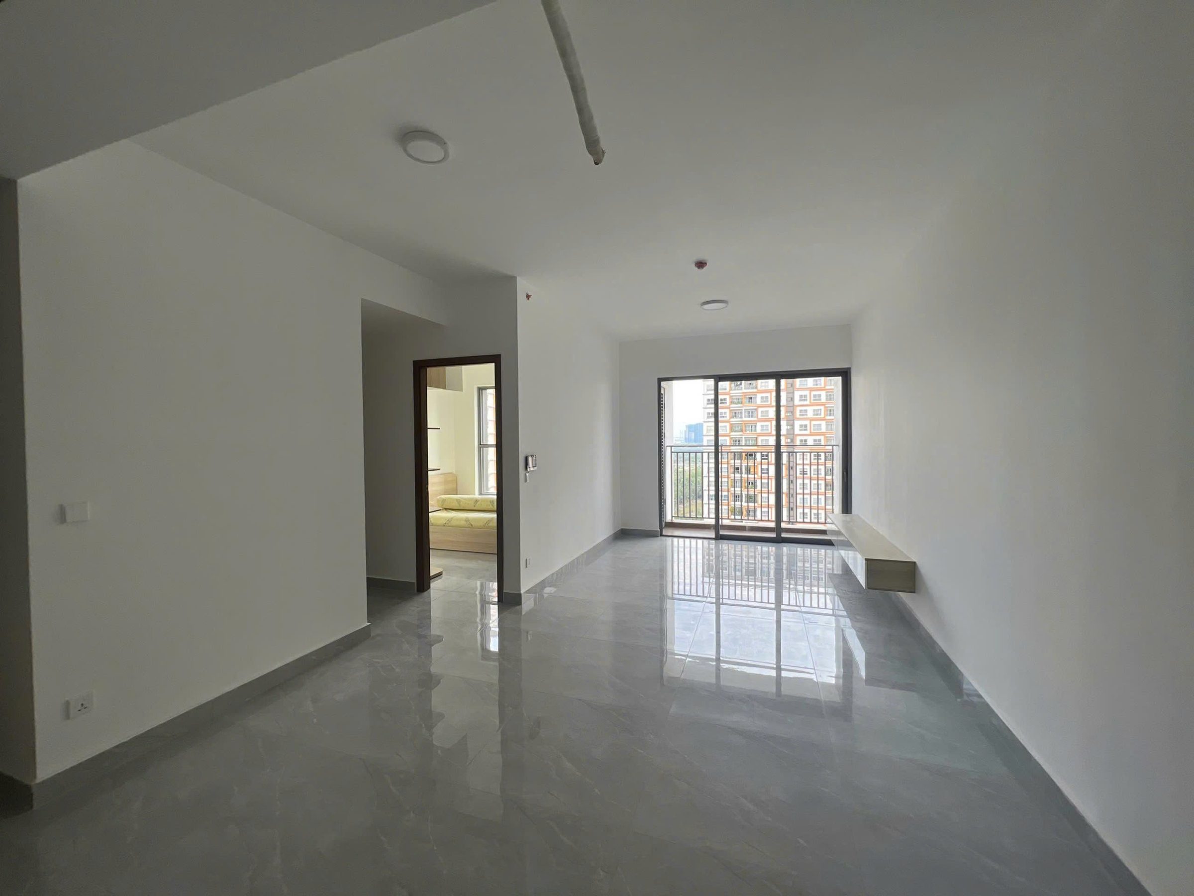 80m2 - Giá 6.25 tỷ All in - 2PN2WC nội thất cơ bản - Celesta Rise