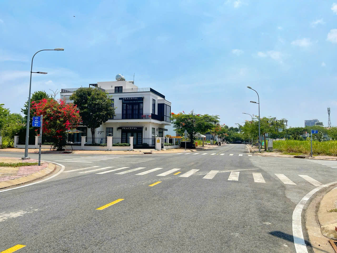 Bán đất Phạm Hữu Lầu, 132m² ngang 5m giá 11.2 tỷ Xã Nhà Bè