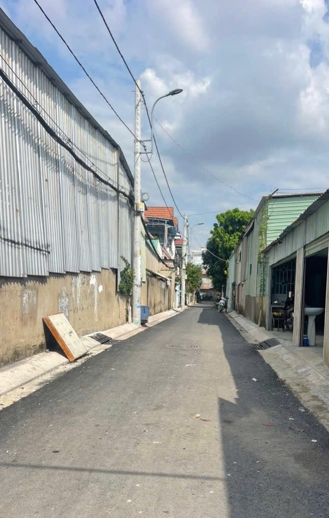 BÁN ĐẤT 1191 
Lê văn lương . Phước kiển nhà
