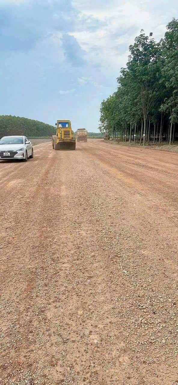 Bán đất 218m² có sẵn 50m² thổ cư ngang 5m giá 585 triệu tại Xã Nha Bích
