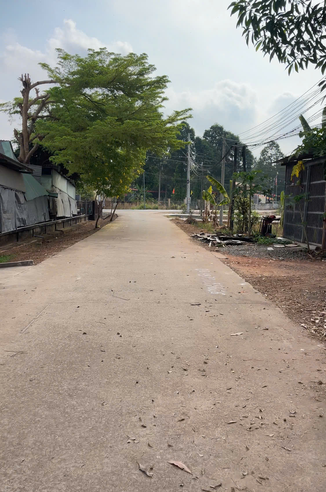 Chủ Gửi Bán Đất Ngay Trường Tiểu Học Nha Bích 
5x 46 = 245m thổ cư 100m ,Giá 690tr