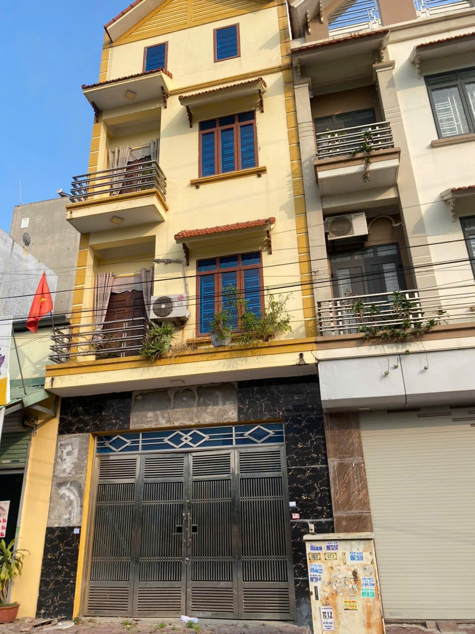 VIP
👑👑👑 NHÀ 3 TẦNG MẶT ĐƯỜNG KINH DOANH, NHÂN HOÀ, MỸ HÀO , HƯNG YÊN. Phù hợp vừa ở vừa mở CỬA HÀNG KINH DOANH