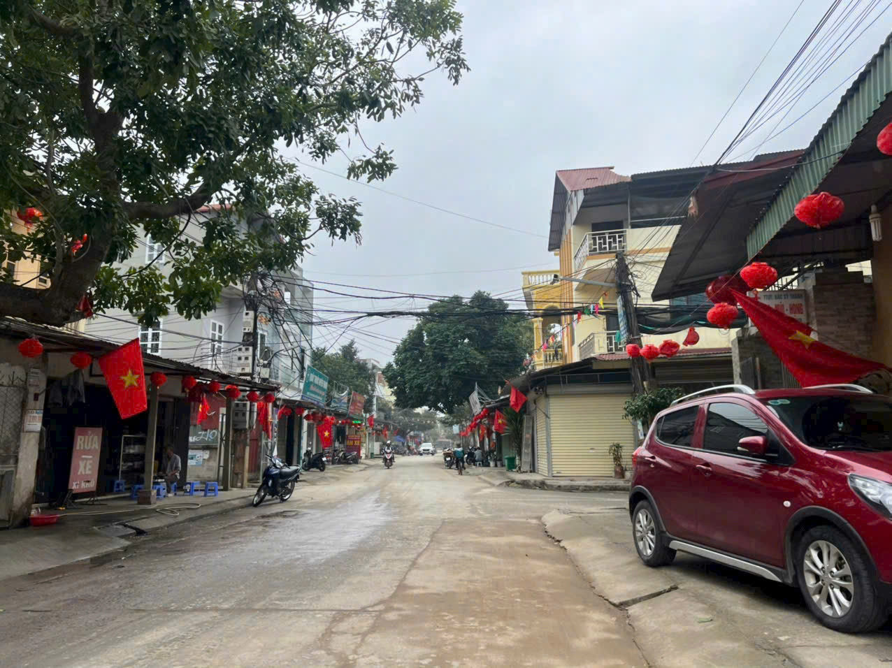 Chủ cần bán căn nhà tại trục chính xã Lạc Hồng, ngay vành đai 4, sát KCN Phố Nối A: 0835459289