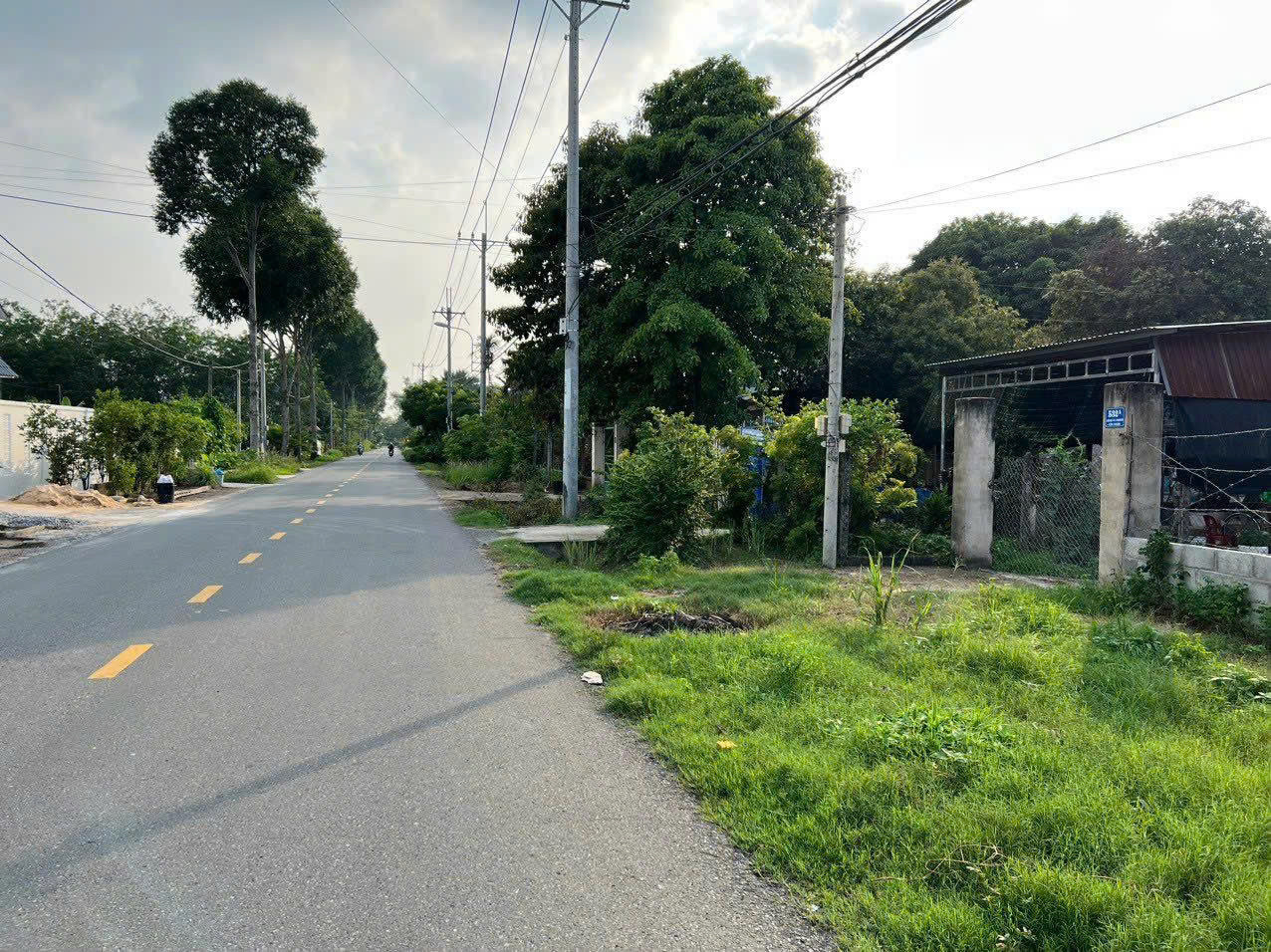 Bán đất Củ Chi, lô đất mặt tiền đường BÙI THỊ ĐIỆT, diện tích 694m2, có 200m2 thổ cư, xã Phạm Văn Cội.