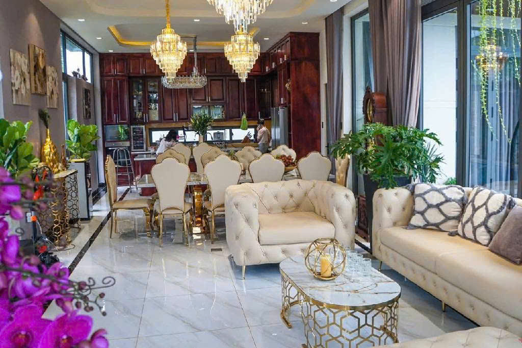 Bán biệt thự Bình Chánh 1.196m² phong cách hiện đại giá 37.5 tỷ