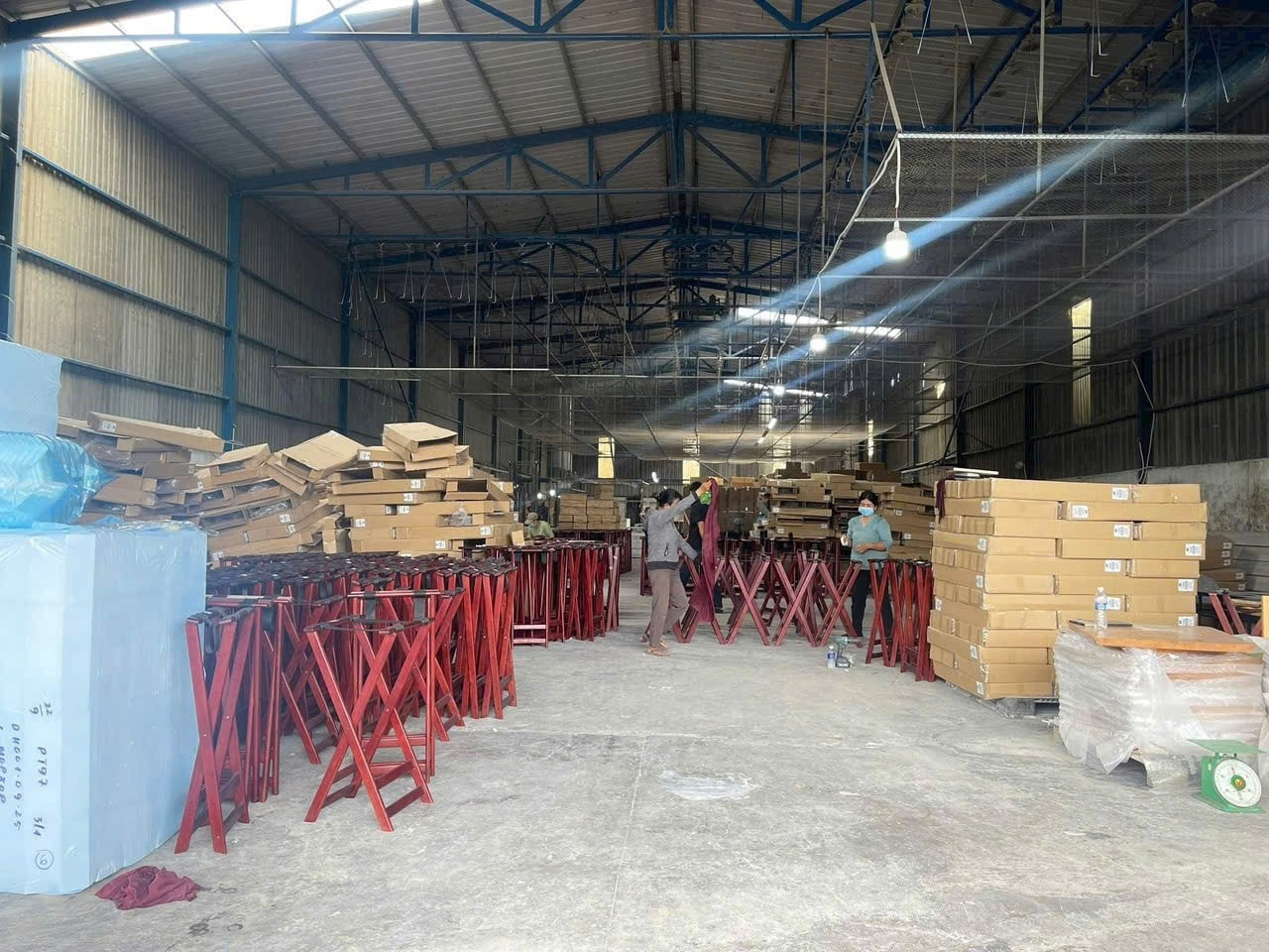 CHO THUÊ XƯỞNG TÂN UYÊN 1.200m²