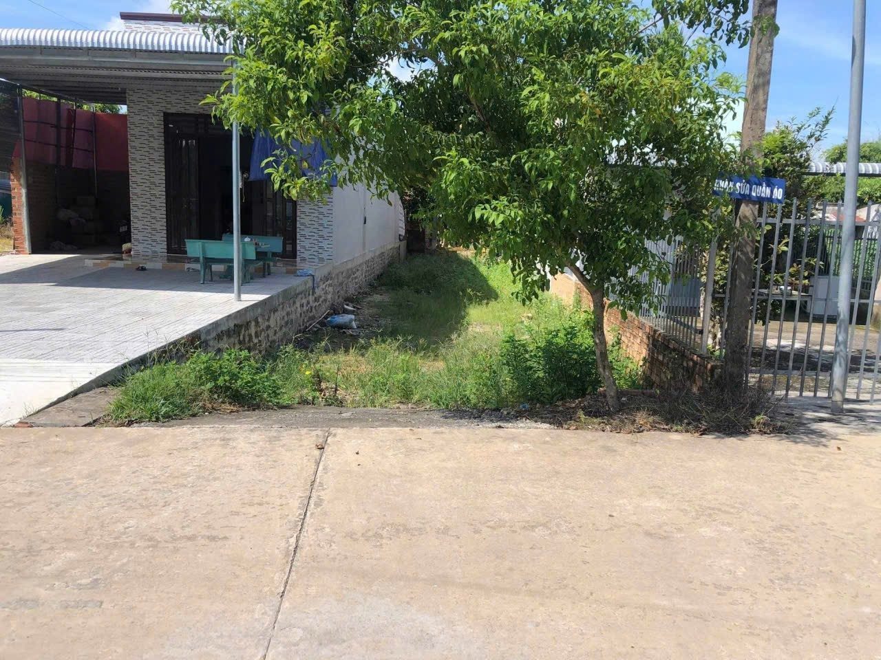 Bán gấp lô đất thổ cư Phú Điền - Tân Phú, sổ hồng riêng, gần chợ, đường ô tô, giá chỉ 500 triệu ( bớt lộc)