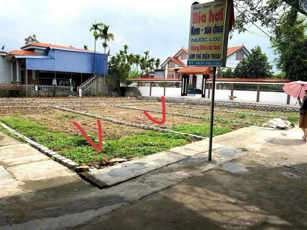 Lô đất tại mặt đường thông Ngọc khê -Phù ninh.
Diện tích:70m2 
-Đường thông ,dân cư đông ,kinh doanh buôn bán được 
-gia :5xxtriệu .
-Lh:0898266583 tư vấn và biết thêm thông tin nhưng lô đất khác phù hợp tài chính đầu tư và mua ở!