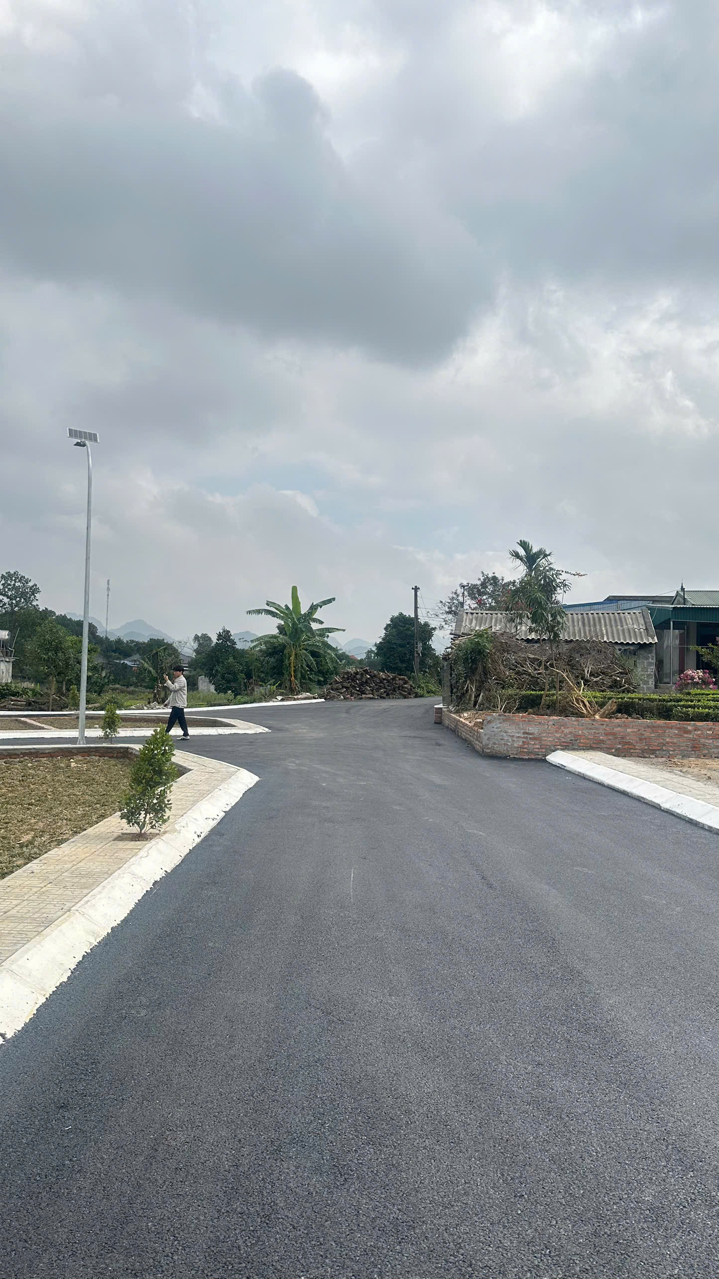 Sky lạc thủy một cơ hội đầu tư lớn đất các nhà đầu tư nhanh tay chốt nhưng vị trí đẹp nhất mà giá lại mềm ib trực tiếp cho em ạ