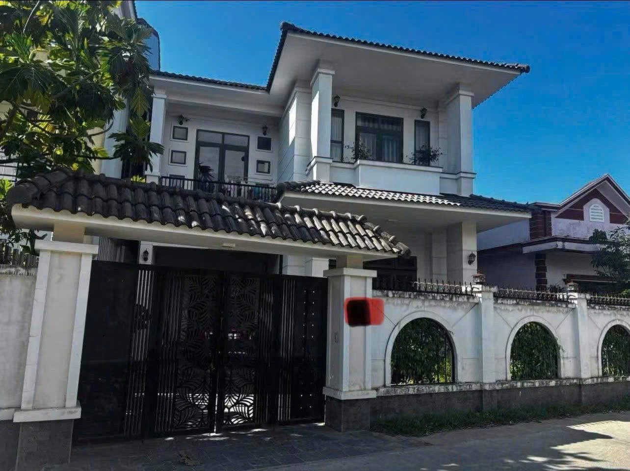 Biệt Thự tâm huyết xây để ở 2 mặt tiền Đường trước và sau nhà nay đi xa nên cần tìm chủ mới