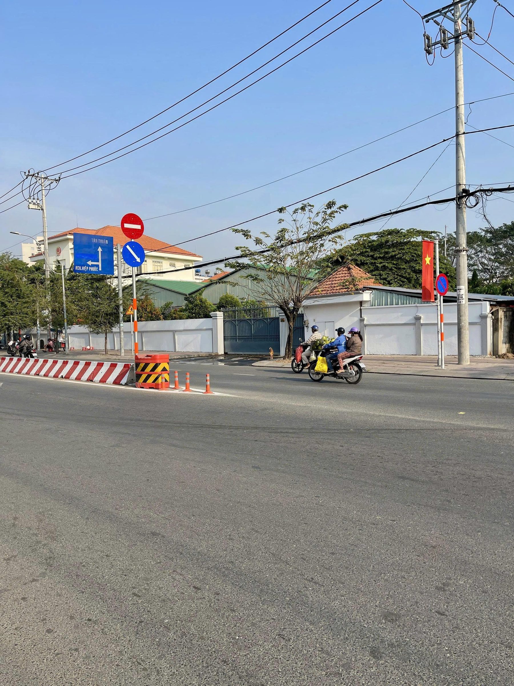 Bán 6.125m² đất+ nhà xưởng mặt tiền đường Huỳnh Tấn Phát, Nhà Bè, Pháp lý đầy đủ